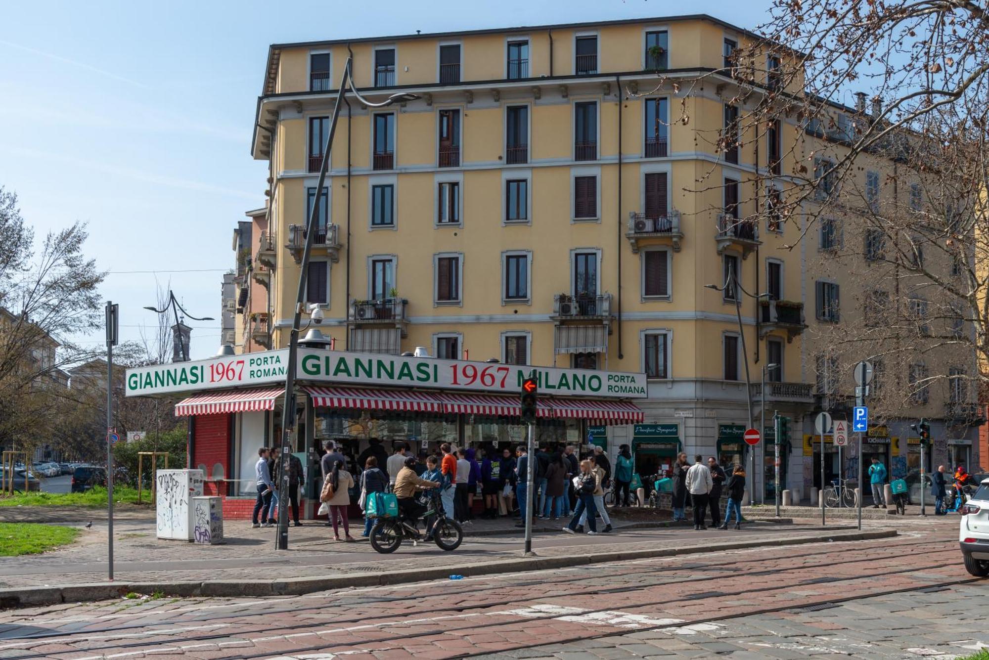 Life Is Beautiful Porta Romana Apartment Milano Ngoại thất bức ảnh